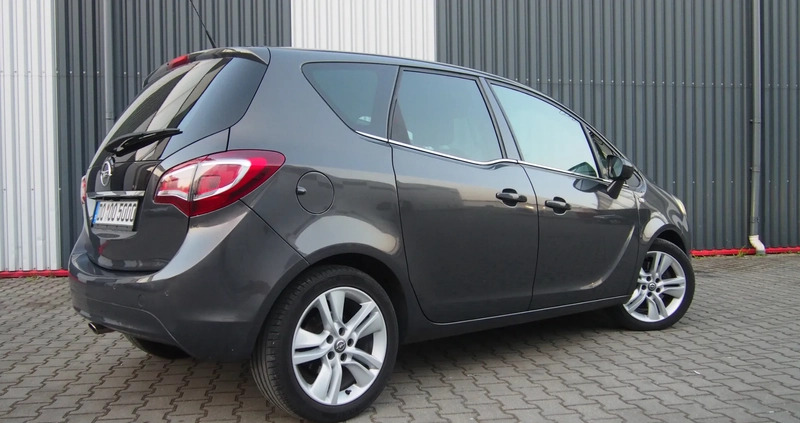 Opel Meriva cena 26300 przebieg: 220000, rok produkcji 2015 z Oleszyce małe 301